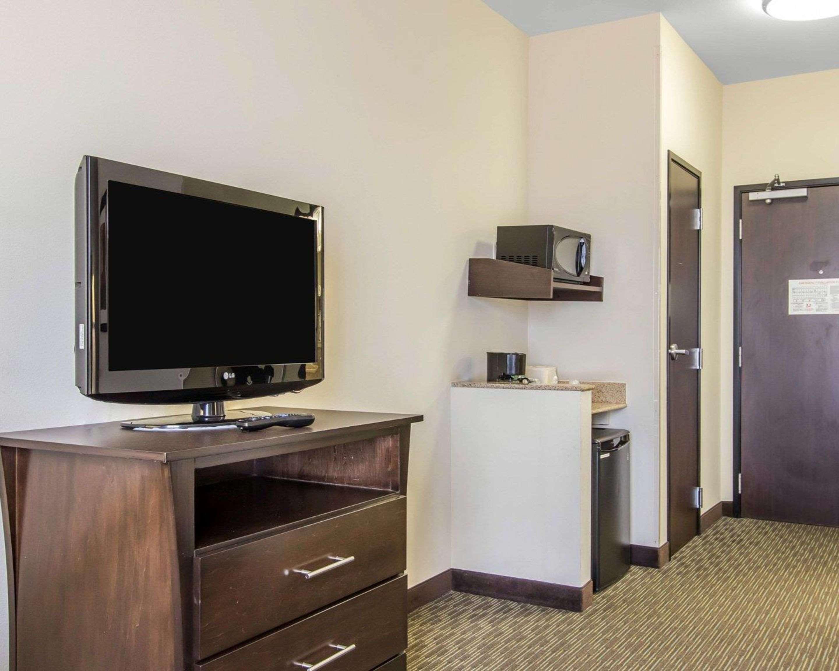 Comfort Inn & Suites Oklahoma City West - I-40 Exterior photo