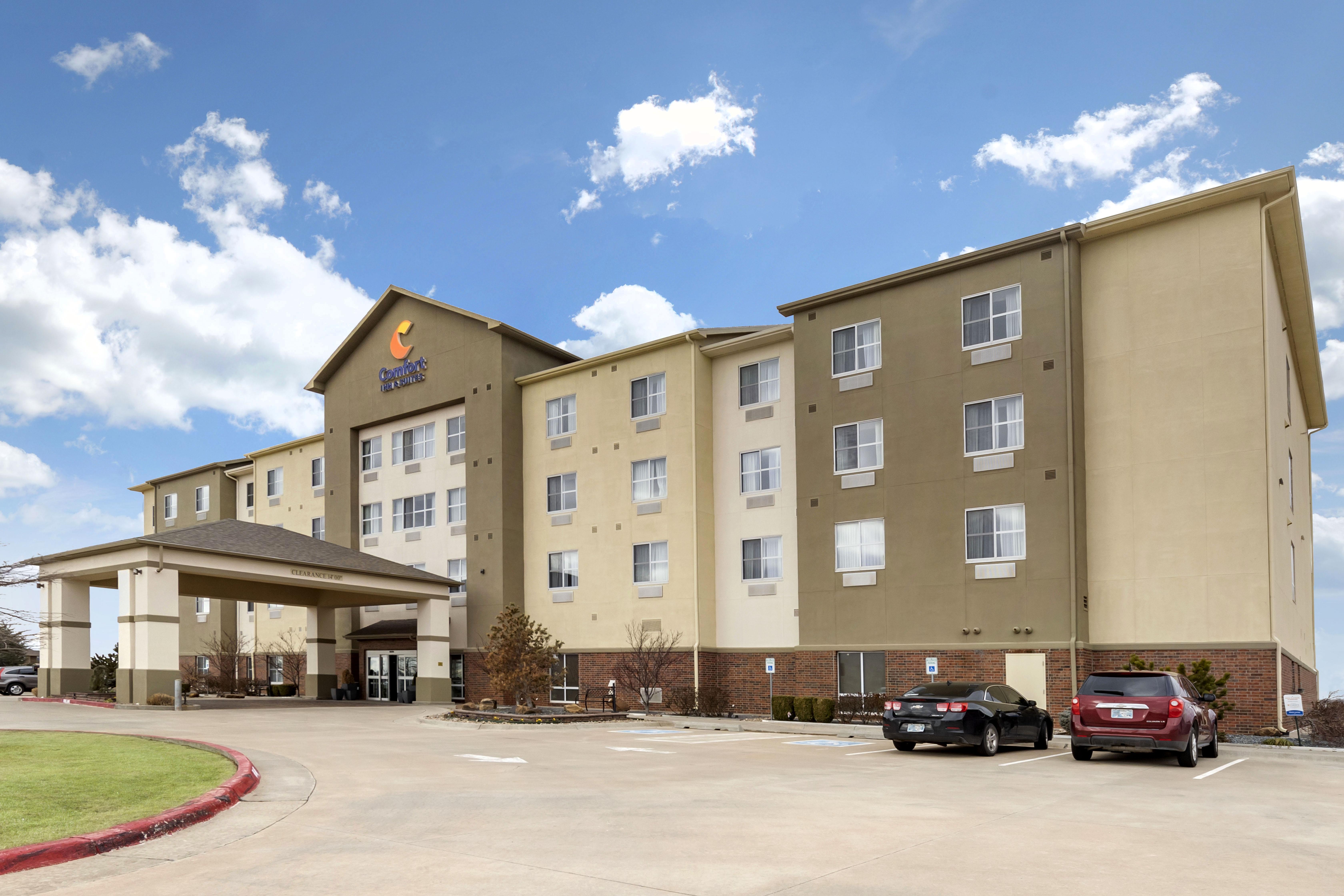 Comfort Inn & Suites Oklahoma City West - I-40 Exterior photo