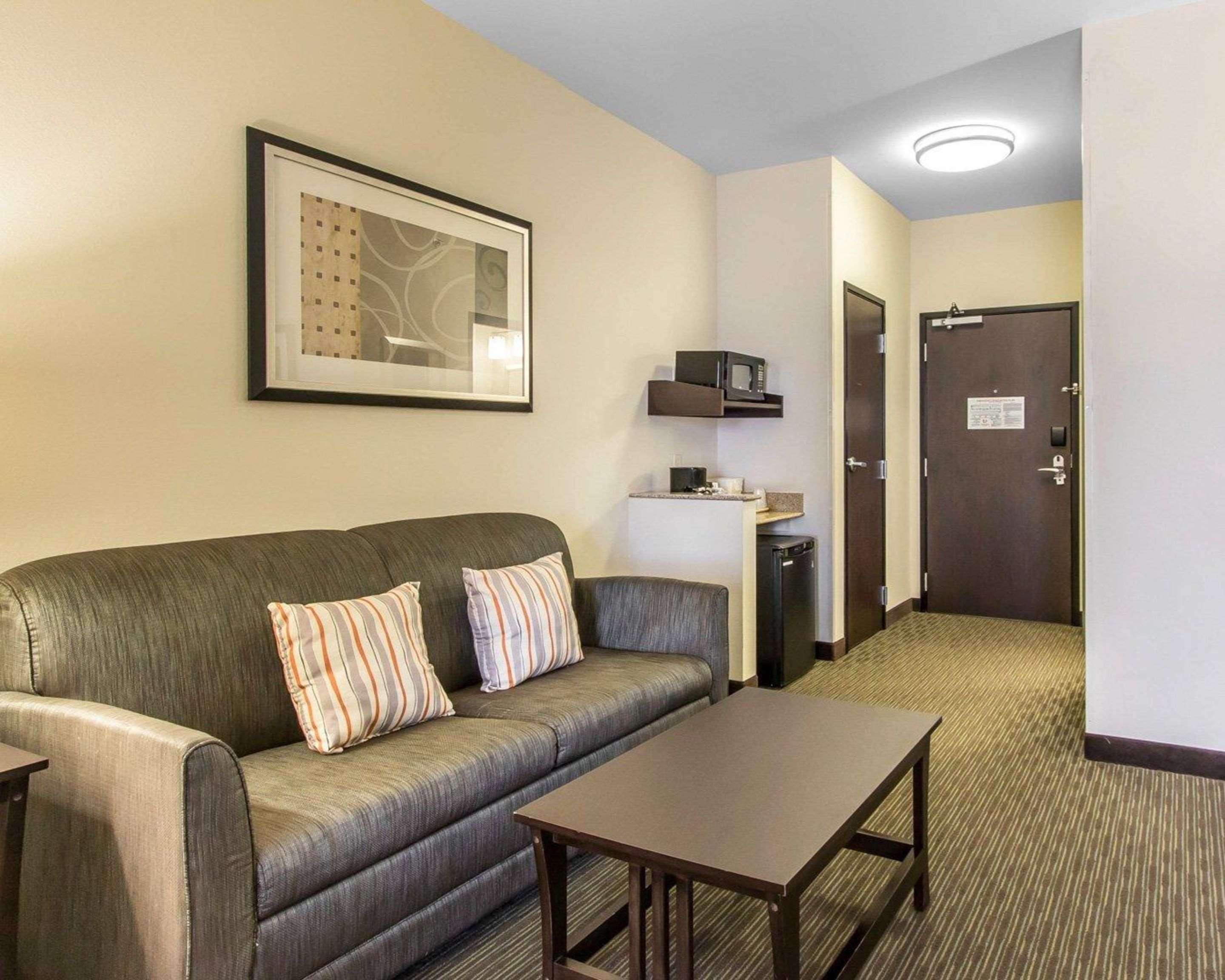 Comfort Inn & Suites Oklahoma City West - I-40 Exterior photo